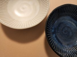 ペアのお皿