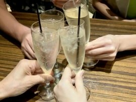 シャンパンで乾杯